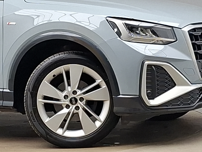Audi Q2 1.5 Tfsi Cod 35 Sport Suv S Tronic Euro Black #20