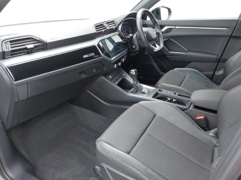 Audi Q3 35 Tfsi Black Edition S Tronic SD21WFR Grey #5