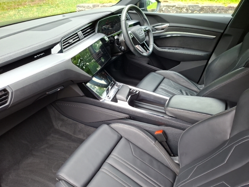 Audi Q8 e tron 300Kw 55 Quattro 114Kwh S Line Black #5
