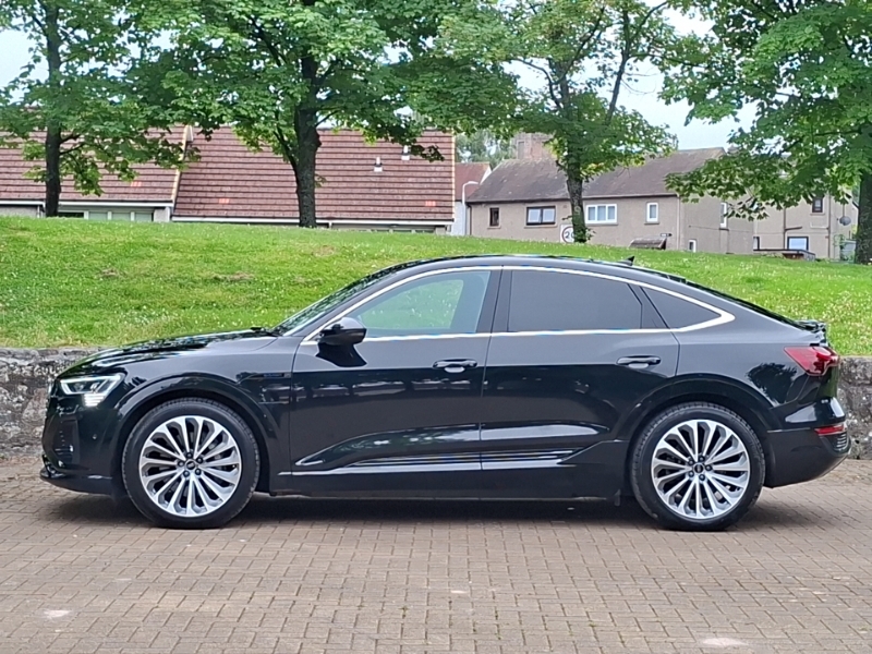 Audi Q8 e tron 300Kw 55 Quattro 114Kwh S Line Black #4