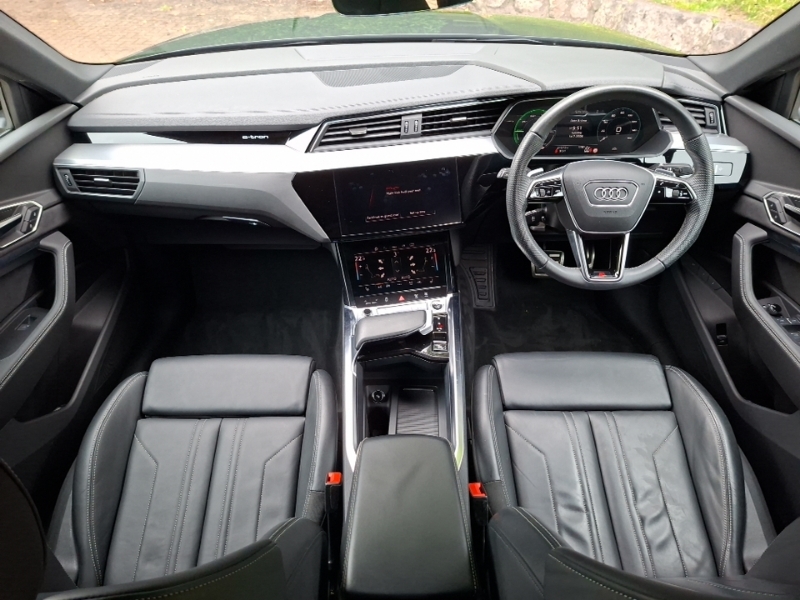 Audi Q8 e tron 300Kw 55 Quattro 114Kwh S Line Black #3