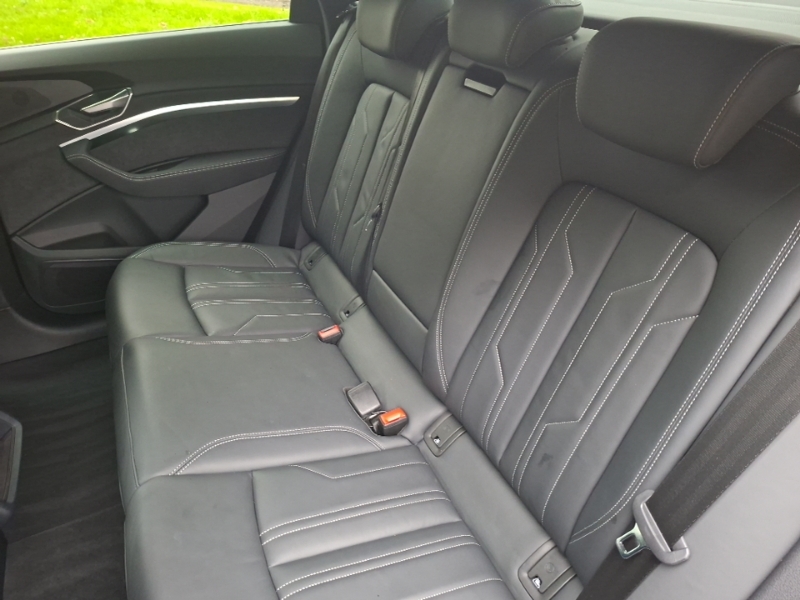 Audi Q8 e tron 300Kw 55 Quattro 114Kwh S Line White #6