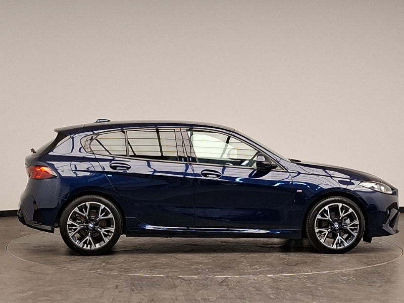 BMW 1 Series Bmw 1 Series M Sport Black #3