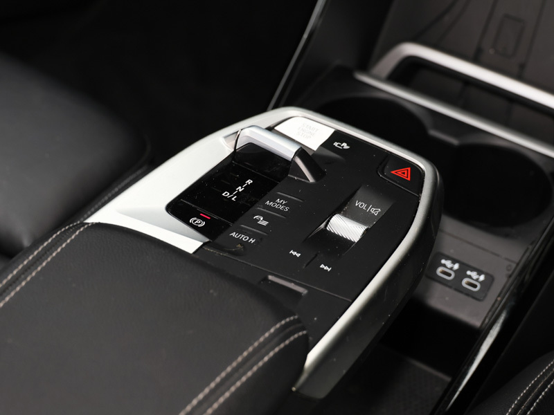 BMW 2 Series 218I 136 M Sport Dct Black #10