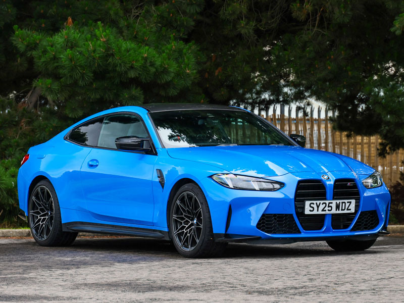 BMW M4 M4 Xdrive 530 Competition M Step Blue