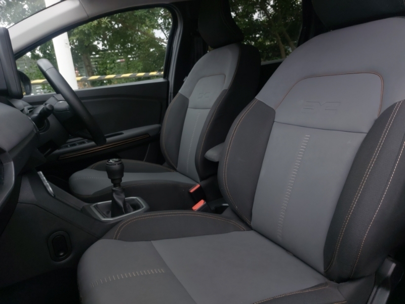Dacia Jogger 1.0 Tce Extreme Black #3
