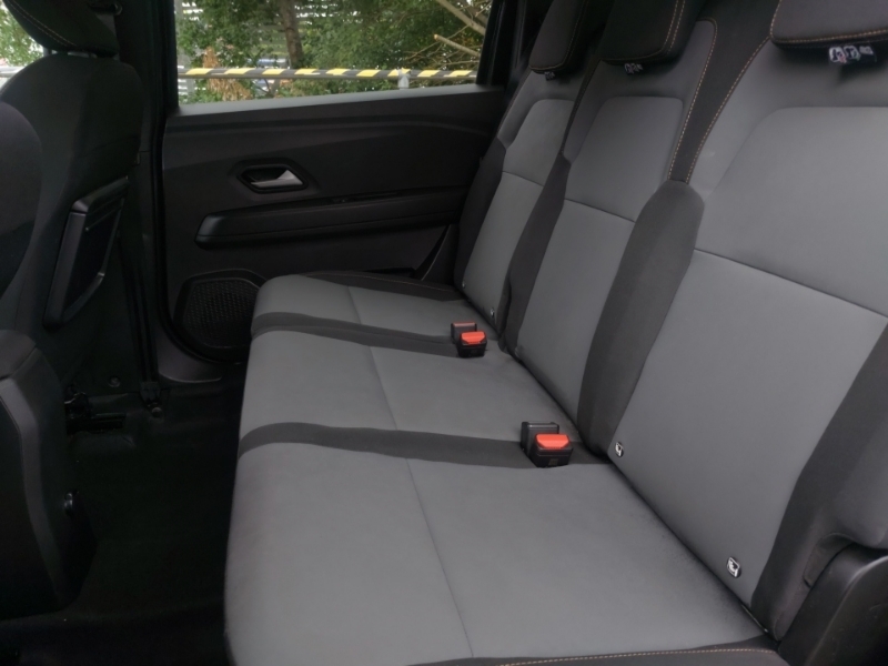 Dacia Jogger 1.0 Tce Extreme Black #4