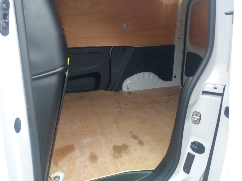 Fiat Doblo 1.5 Multijet 100 H1 Van White #6