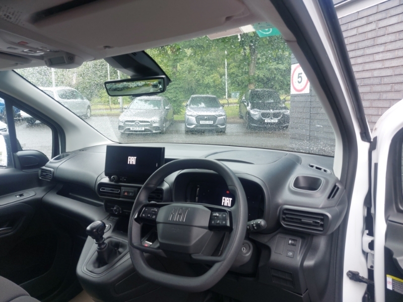 Fiat Doblo 1.5 Multijet 100 H1 Van White #3
