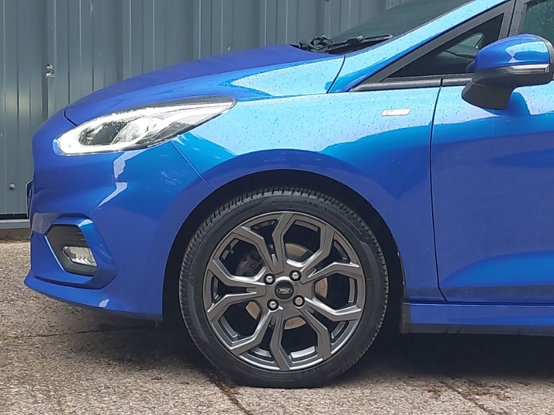 Ford Fiesta 1.1 Ti-vct Zetec Euro 6 Ss Red #18