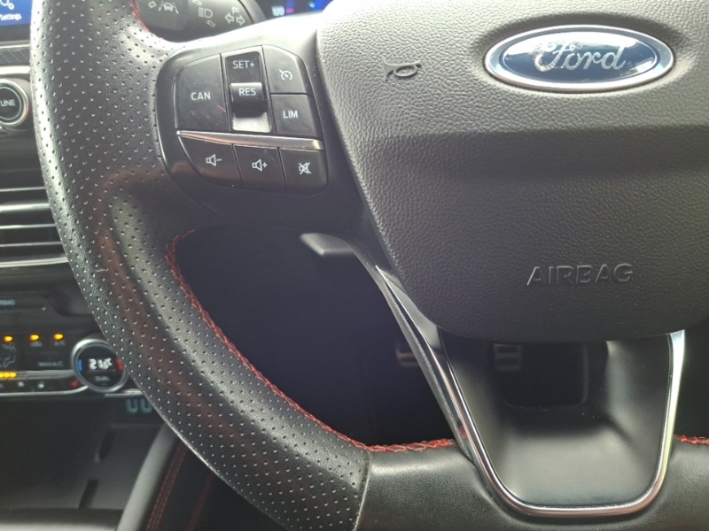 Ford Focus 1.0T Ecoboost Active Style Estate Manua Black #12