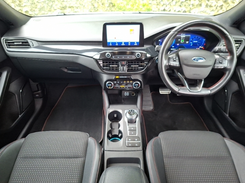Ford Focus 1.0T Ecoboost Active Style Estate Manua Black #3