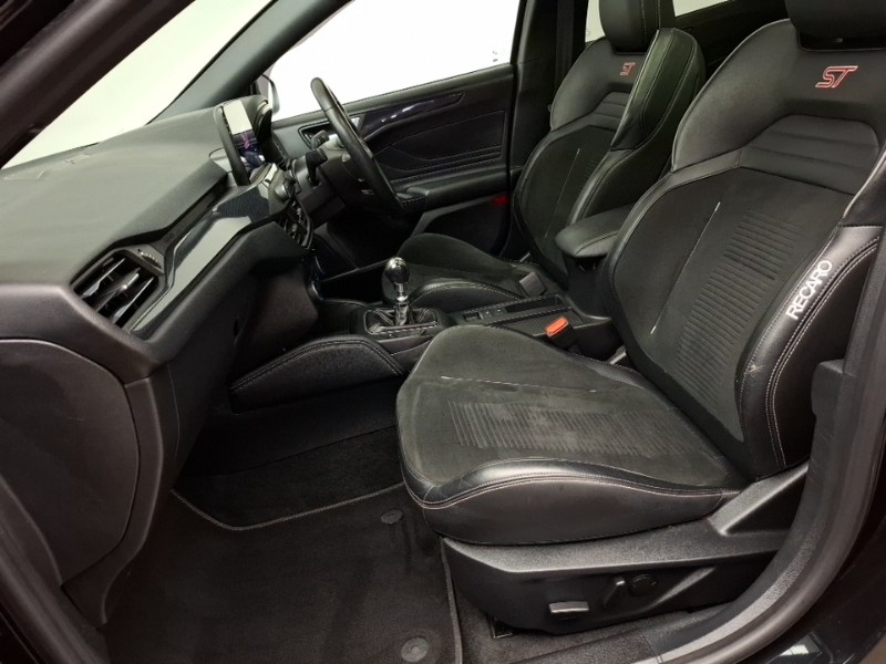 Ford Focus 1.5 Ecoblue St-line X Estate Eur Black #5