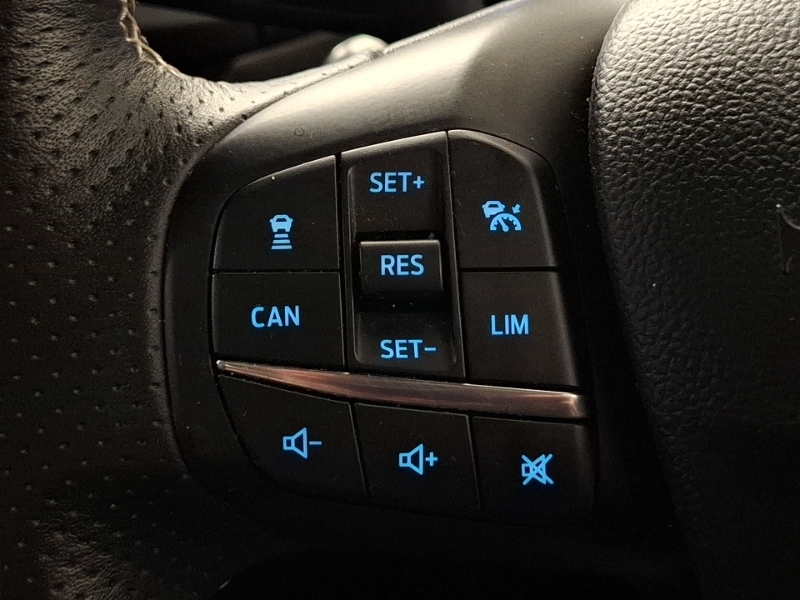 Ford Focus 1.5 Ecoblue St-line X Estate Eur Black #12