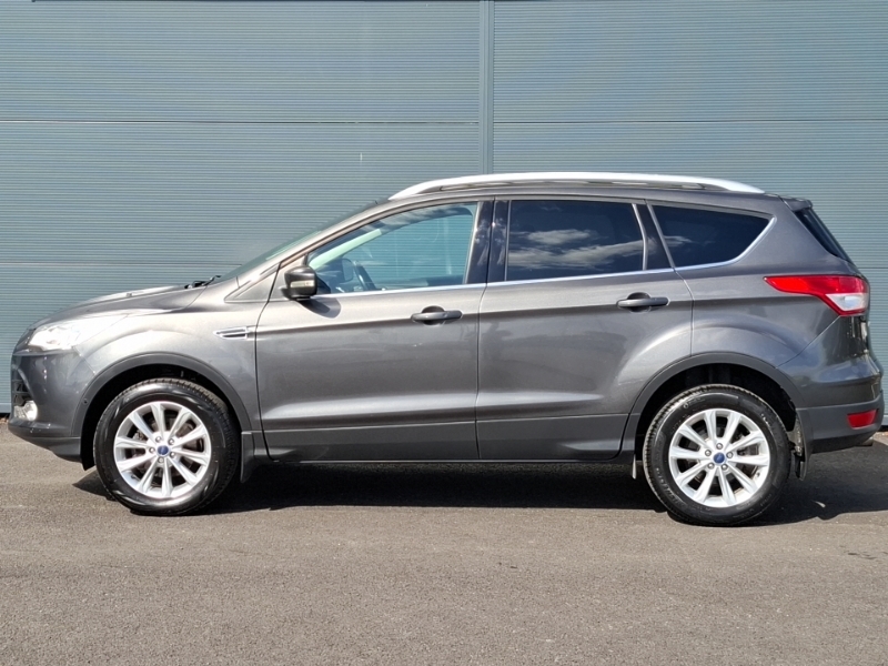 Ford Kuga 2.0 Tdci Titanium Suv 2Wd Euro 6 Black #4