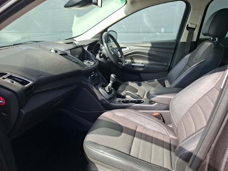 Ford Kuga 2.0 Tdci Titanium Suv 2Wd Euro 6 Black #5