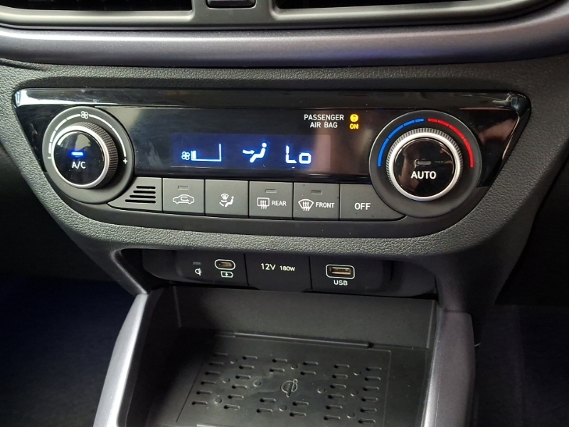 Hyundai I10 1.2 Premium Euro 6 Ss Blue #16