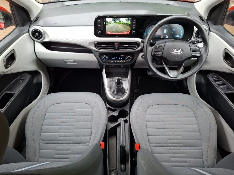 Hyundai I10 1.2 79 Premium Nav Red #3