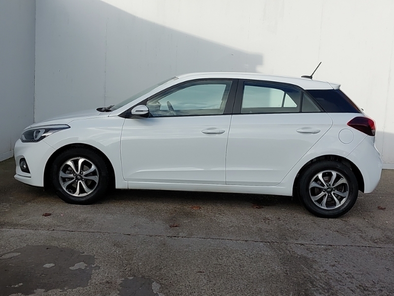 Hyundai I20 1.2 Mpi Se White #4