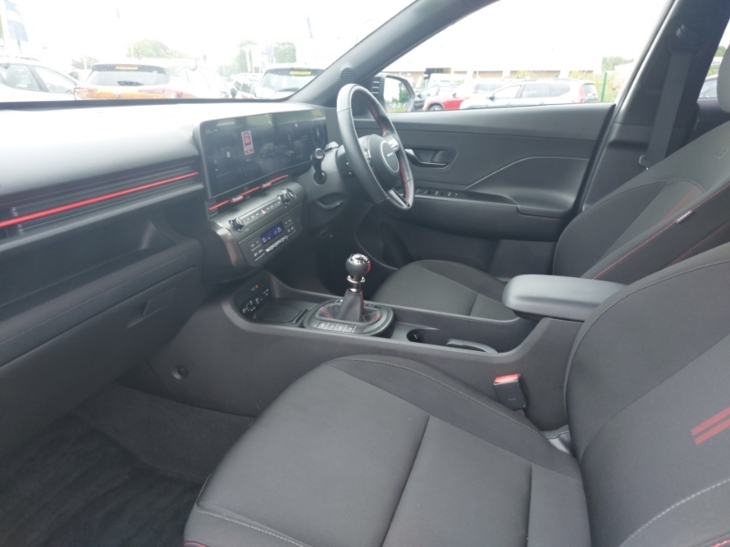 Hyundai Kona 1.6T 138 N Line White #5