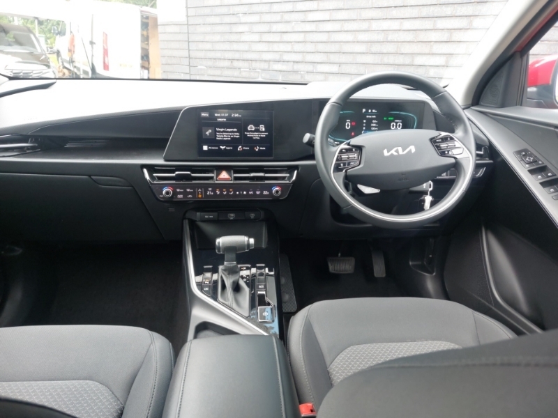 Kia Niro 1.6 Gdi Hybrid 2 Dct Red #3