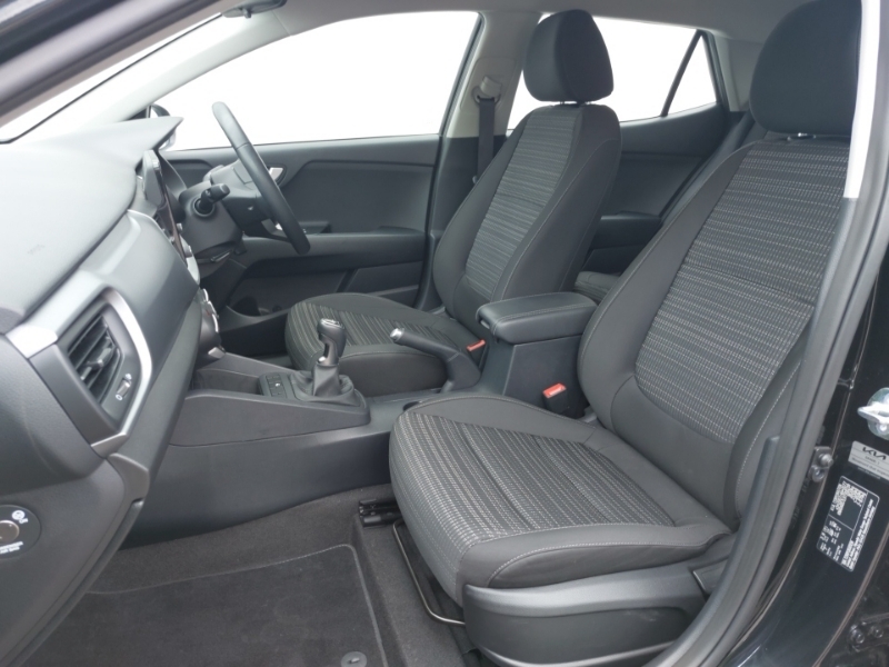 Kia Stonic 1.0T Gdi 99 2 Black #5