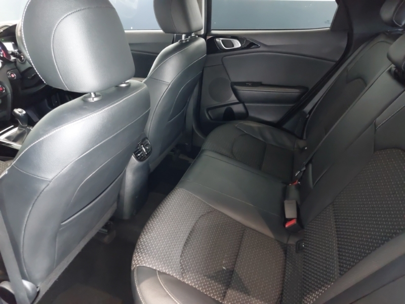 Kia Xceed 1.0T Gdi Isg 3 Black #6