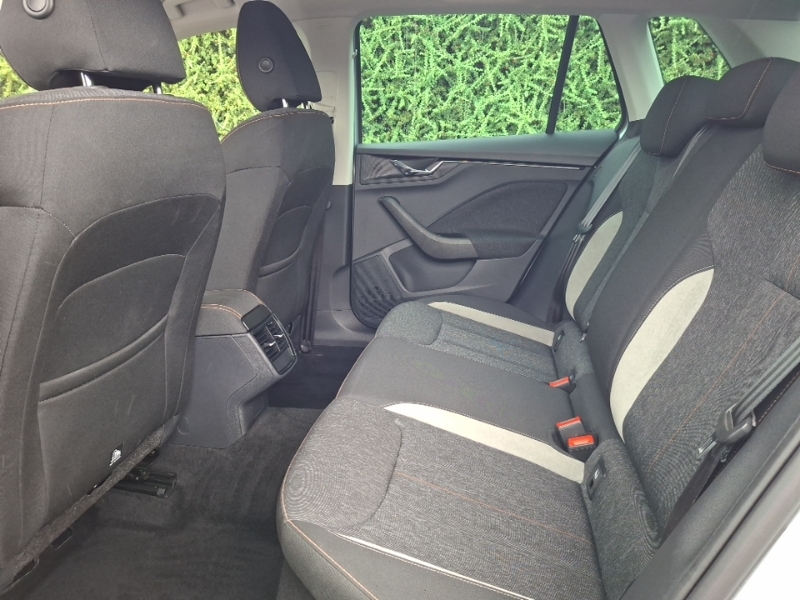 Skoda Kamiq 1.6 Tdi Se L Dsg Silver #6