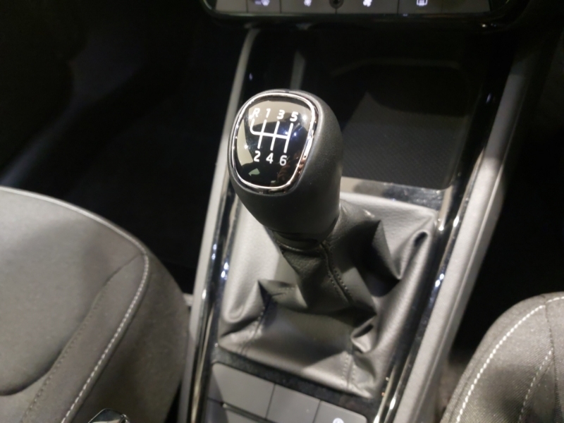 Skoda Kamiq 1.0 Tsi Se Edition Dsg Black #17