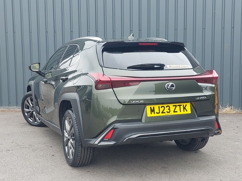 Lexus UX 250H 2.0 F-sport Design Cvt Green #2
