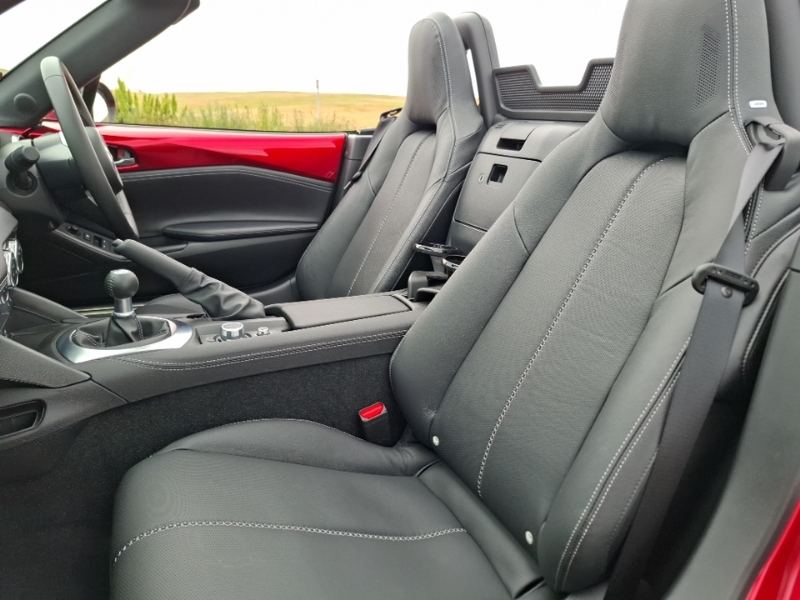 Mazda MX-5 1.5 132 Exclusive-line Red #6