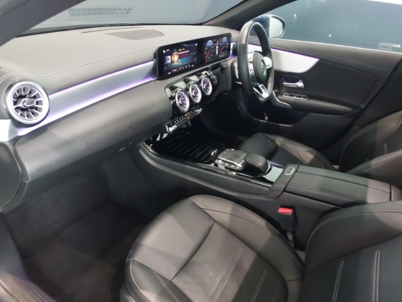 Mercedes-Benz CLA Class Cla 180 Amg Line Premium Plus Tip Blue #5