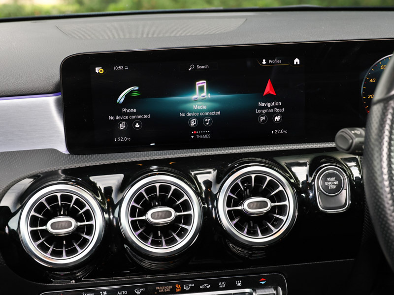 Mercedes-Benz A Class 1.3 A 180 Sport Executive 135 Bhp 7In Satellite Silver #17