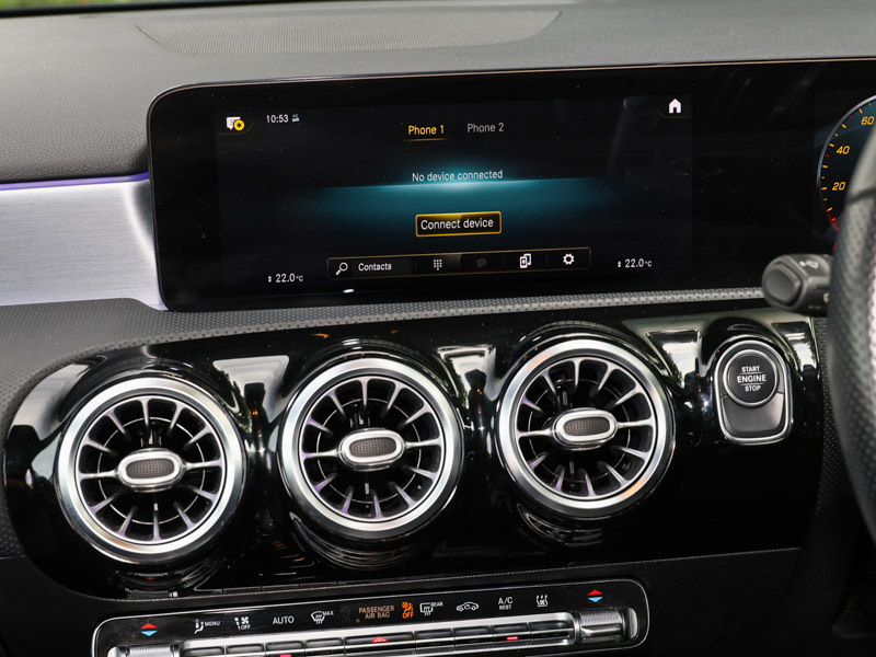 Mercedes-Benz A Class 1.3 A 180 Sport Executive 135 Bhp 7In Satellite Silver #16