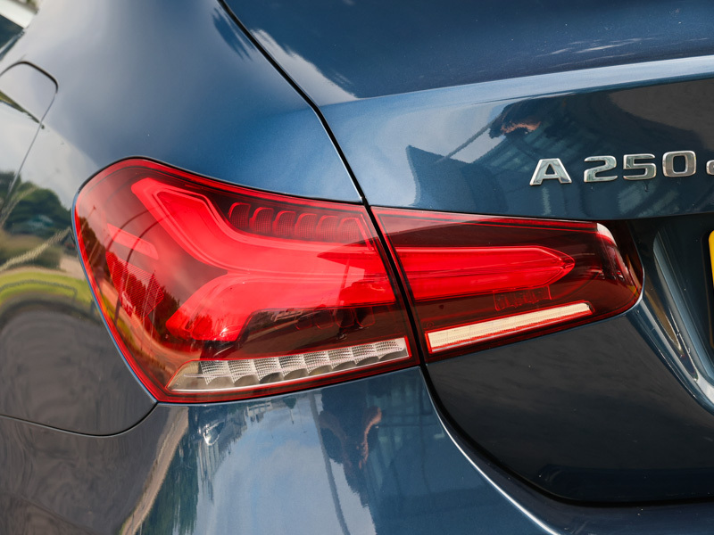 Mercedes-Benz A Class 1.3 A 180 Sport Executive 135 Bhp 7In Satellite Silver #8