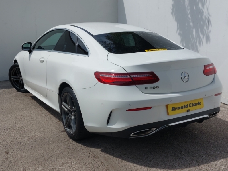 Mercedes-Benz E Class E300 Amg Line 9G-tronic White #2