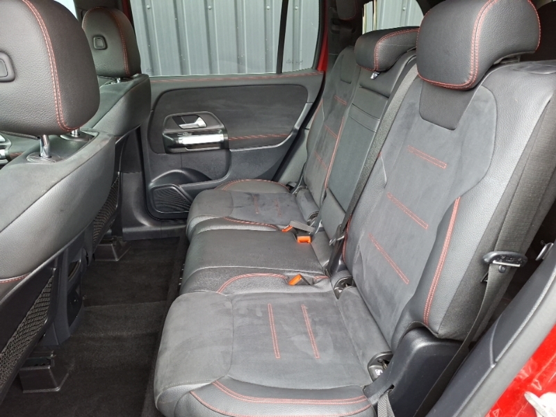 Mercedes-Benz GLB Class Glb 200 Amg Line 7G-tronic Red #6