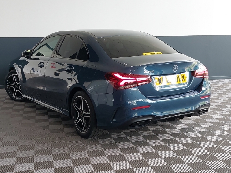 Mercedes-Benz A Class 2.0 A180d Sport Hatchback 8G-dct Euro 6 Black #2