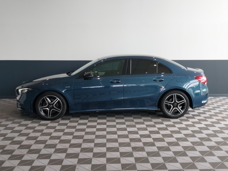 Mercedes-Benz A Class 2.0 A180d Sport Hatchback 8G-dct Euro 6 Black #4