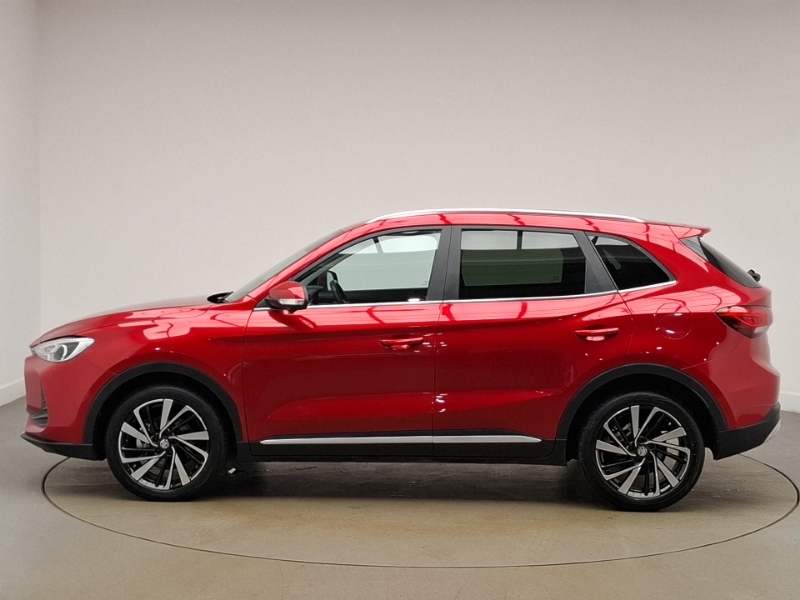 MG ZS 1.5 Hybrid Trophy Red #4