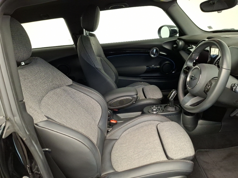Mini Hatch 135Kw Cooper S Level 2 33Kwh RV23XPH Black #6