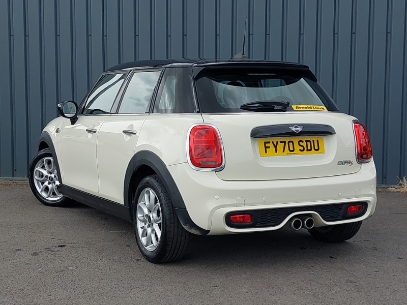 Mini Hatch 2.0 Cooper S Classic II FY70SDU White #2