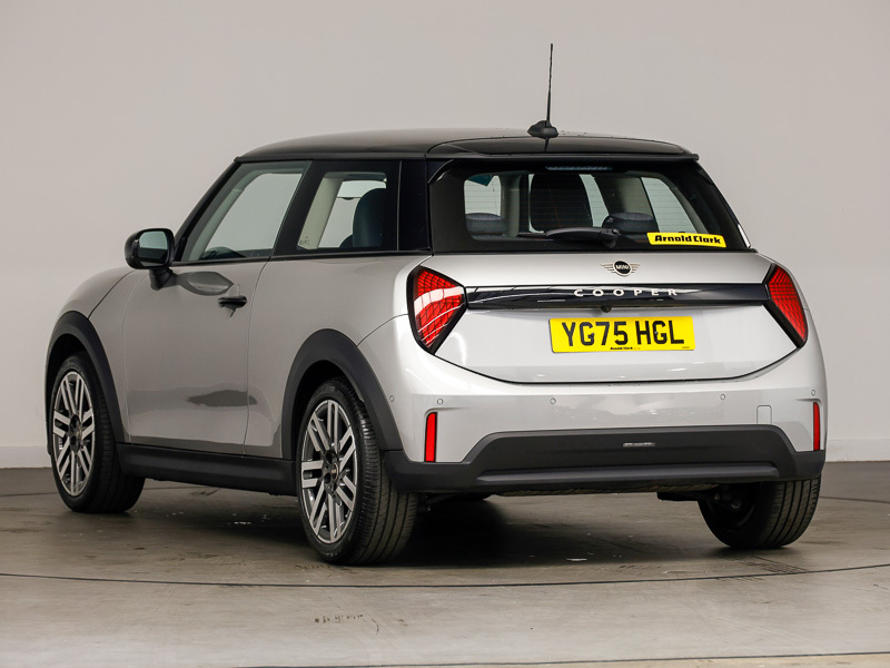 Mini Hatch 1.5 C Classic YG75HGL Silver #2