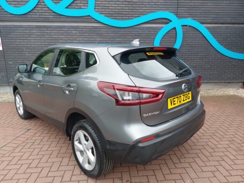 Nissan Qashqai 1.3 Dig-t Acenta Premium Grey #2