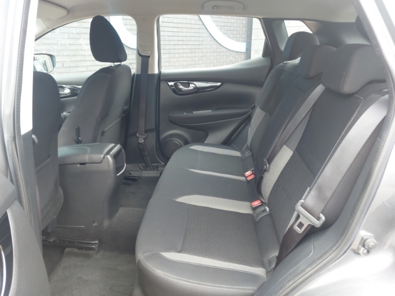 Nissan Qashqai 1.3 Dig-t Acenta Premium Grey #6