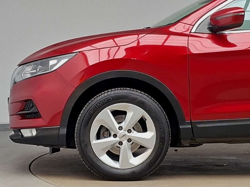 Nissan Qashqai 1.3 Dig-t N-connecta Black #18