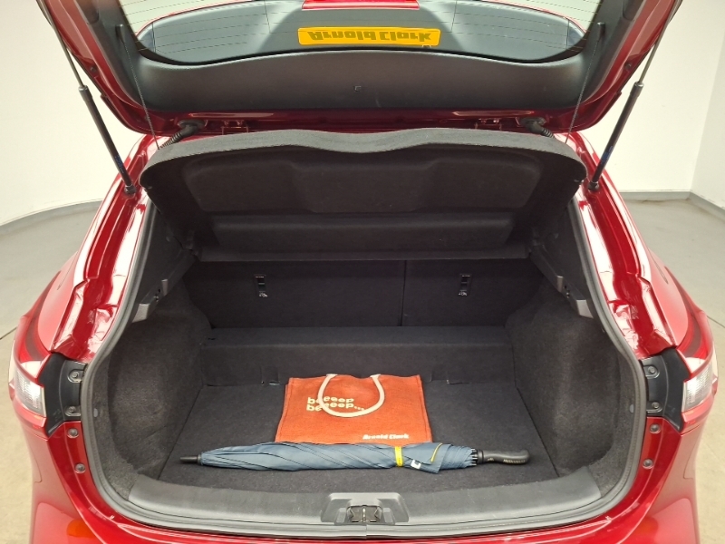 Nissan Qashqai 1.3 Dig-t N-connecta Black #17