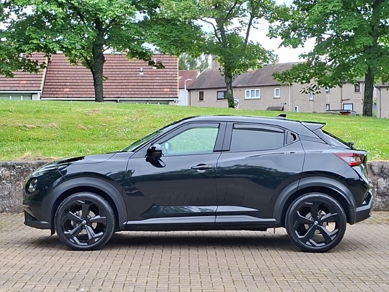 Nissan Juke 1.0 Dig-t Tekna YA25BWW Black #4