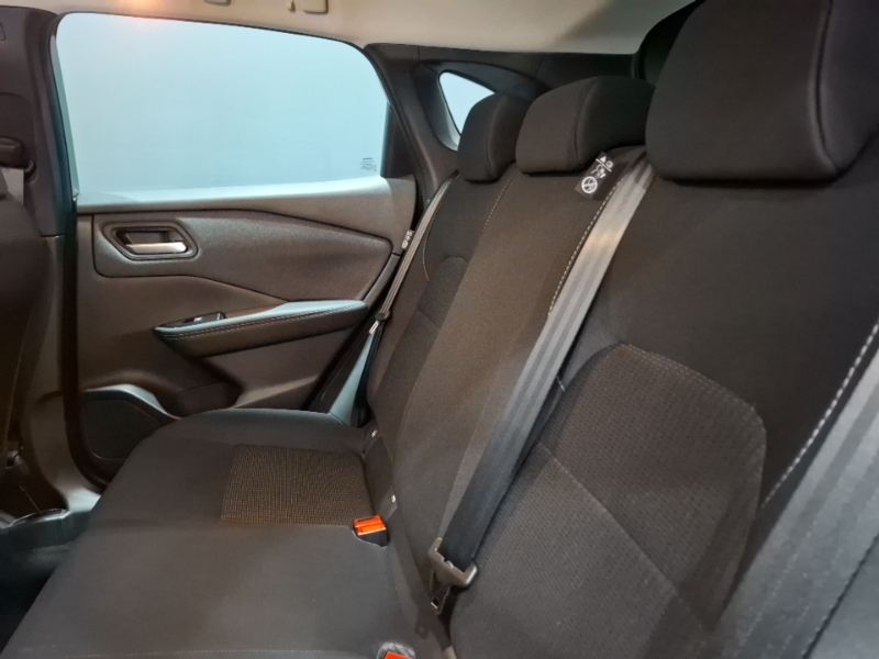 Nissan Qashqai 1.3 Dig-t Mh 158 Acenta Premium Xtronic Silver #6