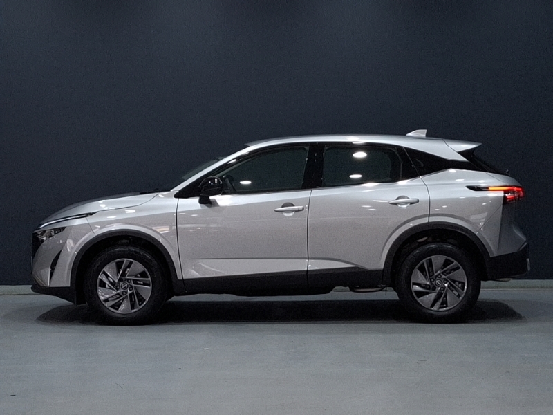 Nissan Qashqai 1.3 Dig-t Mh 158 Acenta Premium Xtronic Silver #4